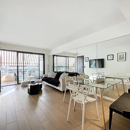 3p Between Croisette Beaches And Antibes Street Appartement Cannes